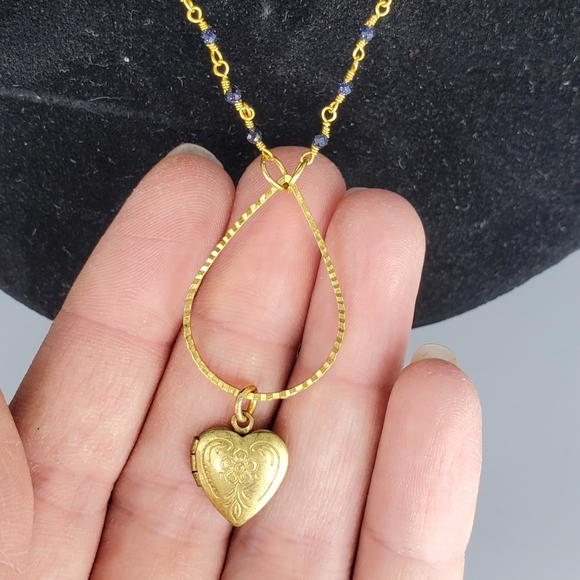 Goldtone Heart Locket and Stud Earrings Set - Picture 3 of 12